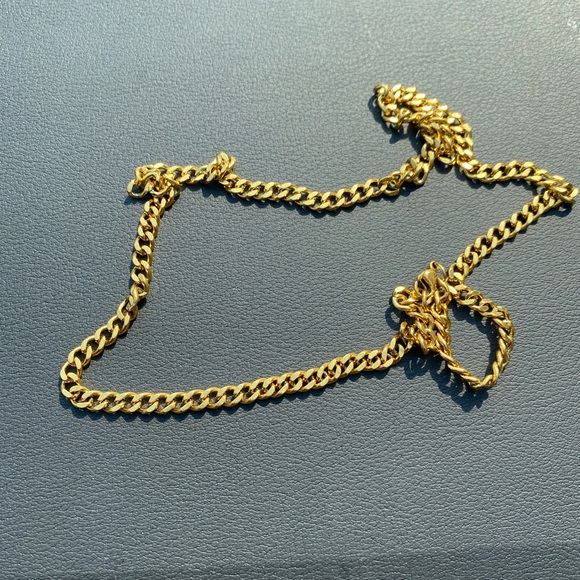 14K Gold Cuban Link Chain - Picture 2 of 2